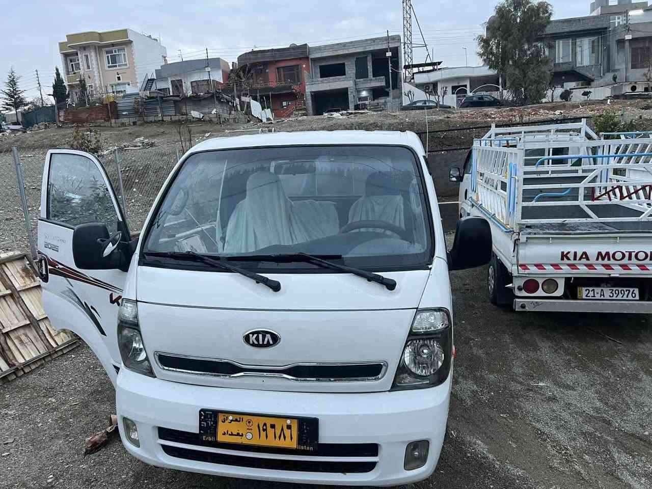 کیا براوە 3000هەزاری سۆبەر 
نمونە لە جوانی 
88هەزار رۆشتوە
2007کراوە بە2020
گیرو مەکینەی بەشەرت
گیر تۆماتیک
کارەبای مەزبوت
ناوبۆدی مەزبوت
ساردو گەرم مەزوبوت
بی رزیوی بی لیدران
شوین سلیمانی 
58گەلا قوفلی قفل 
***********
