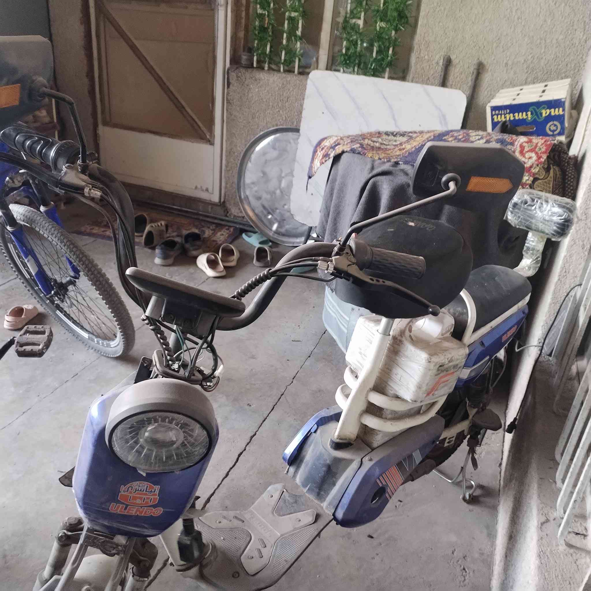 دراجة شحن حجم ١٦ كامله مكمله نقص فقط كفر الدواسة وخير شخالة عطلها بسيط جدا بل وايرلت مال الجوزة البطاريات جدد شرط الفحص المكان بغداد الغزاليه قرب جامع ام القرى للاستفسار الاتصال على الرقم ***********
