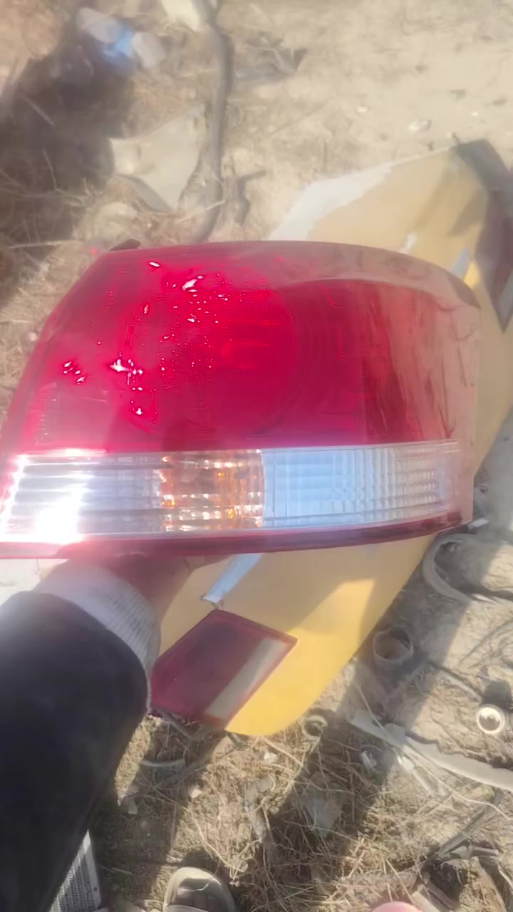 سلام عليكم غراض بيوايدي G3 فقط لغراض الي متوفره بلفيديو غيرهن ماعدي صدر امامي خلفي جديدات كلش شتحتاج اتصل وبلخدمه مكان بابل مشروع لمسيب شارع ابو جاسم***********
