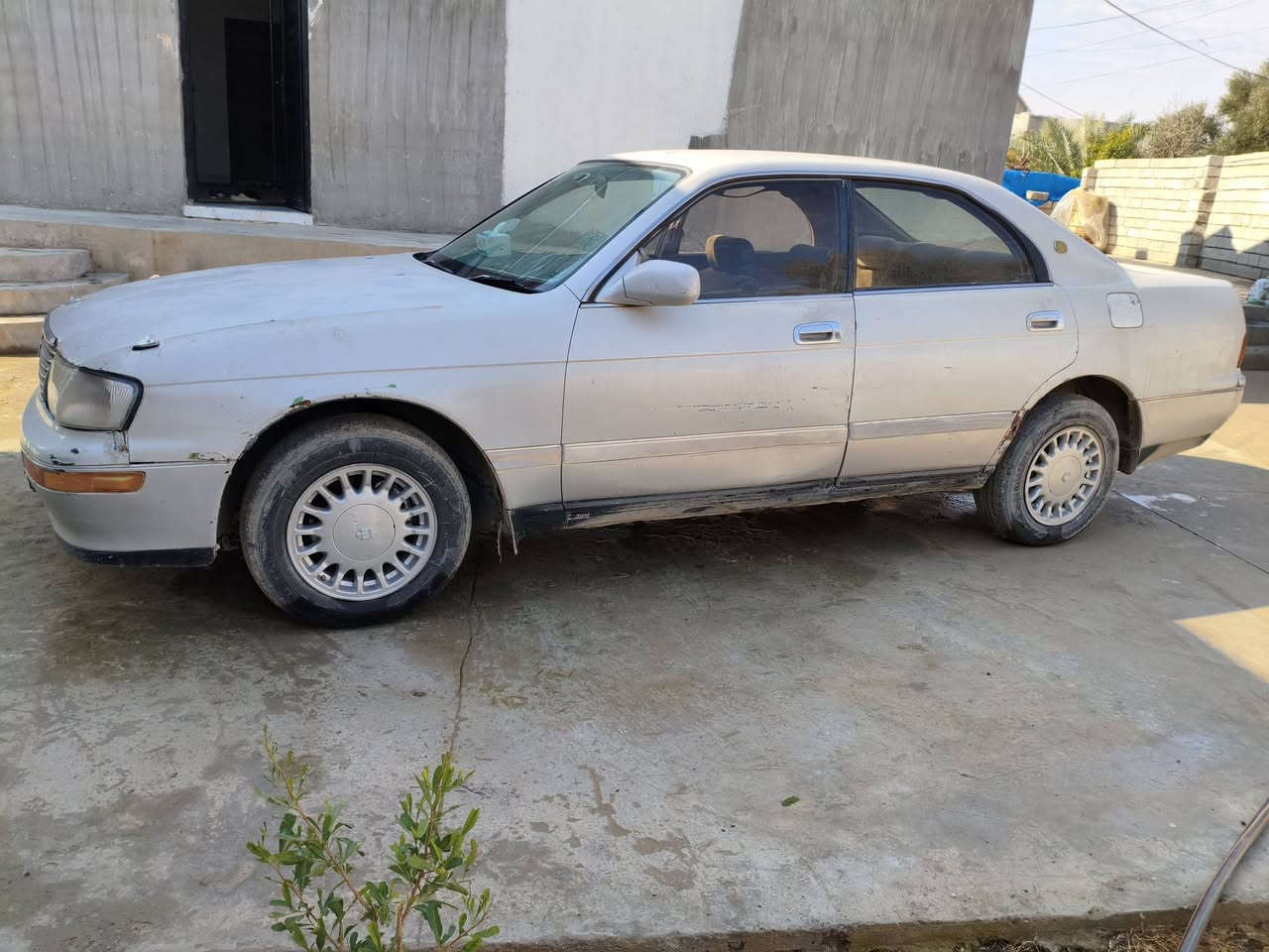 بطه ١٩٩٢
سياره حلوه وجاهزة 
دشبوله فقط عايزه ترتيب
شاشه كهربائيات كله شغاله كيجاته
مراوس ب #بيئم 525
***********
