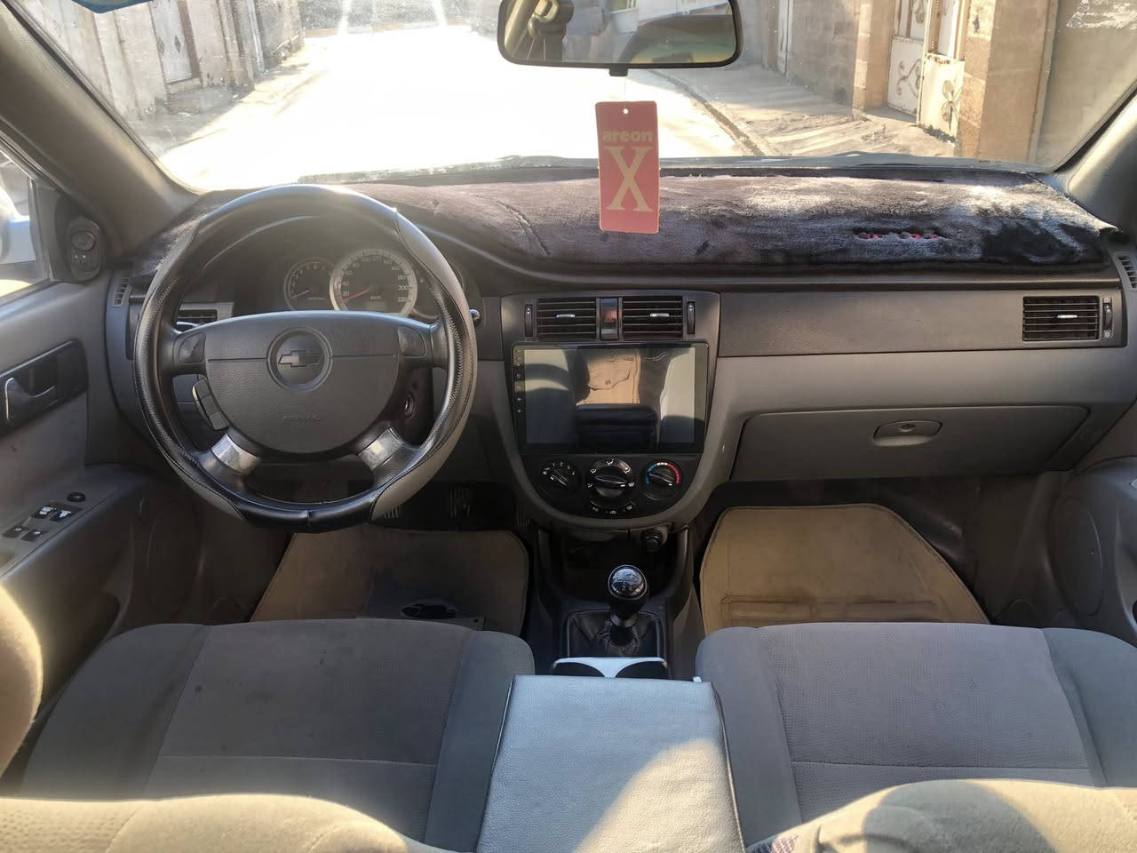 اوبترا موديل 2009
لون رصاصي 
گير عادي 
گير و محرك وتبريد بشرط ١٠٠٪؜ 
لا صرف لا بخار لا تنقيص دهون بشرط 
شاشة ايباد + كهربائيات كله شغالة
سنوية جديدة انكليزي بأسمي سيارة 
رقم كركوك 
سيارة حلوة و جميلة مال البيت
بيهه ضربة من وراه وسقف بيهه ركلة وجاملغ معجون 

تحويل وكالة غرامة كله بشرط 

مكان سيارة طوز خورماتو 
سعر (٧٠) بيهه مجال …
رقم تلفون ***********
