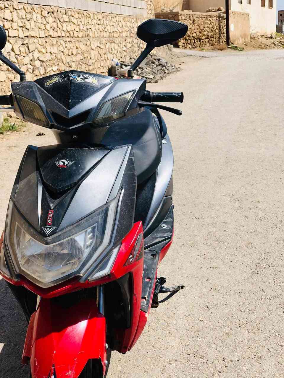 ماطور شحن للبيع بطاريات على الفحص كهربائياتها كله شغال والسعر  450  وبي مجال  والاستفسار على هذا  ***********
