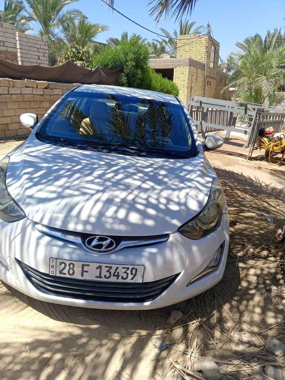 السلام عليكم اللتره للبيع مديل ٢٠١٢ رقم نجف بسمي محرك ١٦٠٠ بيه نص البنيد والجامغ ودور السعر ١٠٠بيه مجال الاتصال على الرقم *********** مكان السياره نجف كوفه
