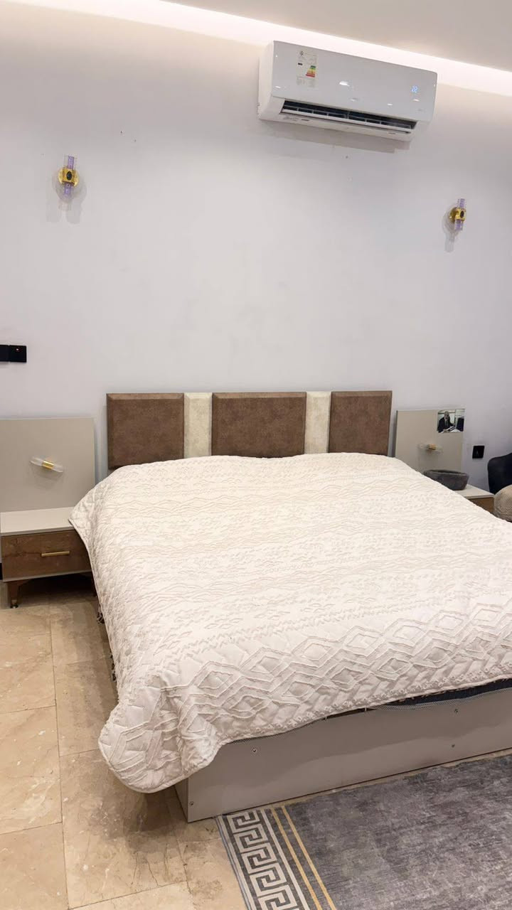 غرفه تركي اخت الجديده السرير چك ابو المخزن سعر الشراء 670ابيعها 370 كاونتر 500 براد 130  ساحبه طباخ 75  
مجمده 200 المكان السيديه  الاغراض جديده استعمال اشهر


**إذا كنت صاحب هذا الإعلان وتريد حذفه لأي سبب، رجاءا أرسل رسالة إلى الدعم الفني**