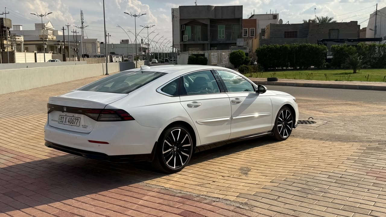 اكورد 2024 تورنك
بدون شواصي 
ضرر مرفق مع الصور 
السيارة موجوده ب شركة الناجح للمزادات الامريكيه والنقل البحري والبري والتخليص الكمركي
فرع الرمادي
السعر 21.800$
تواصل: 
***********
