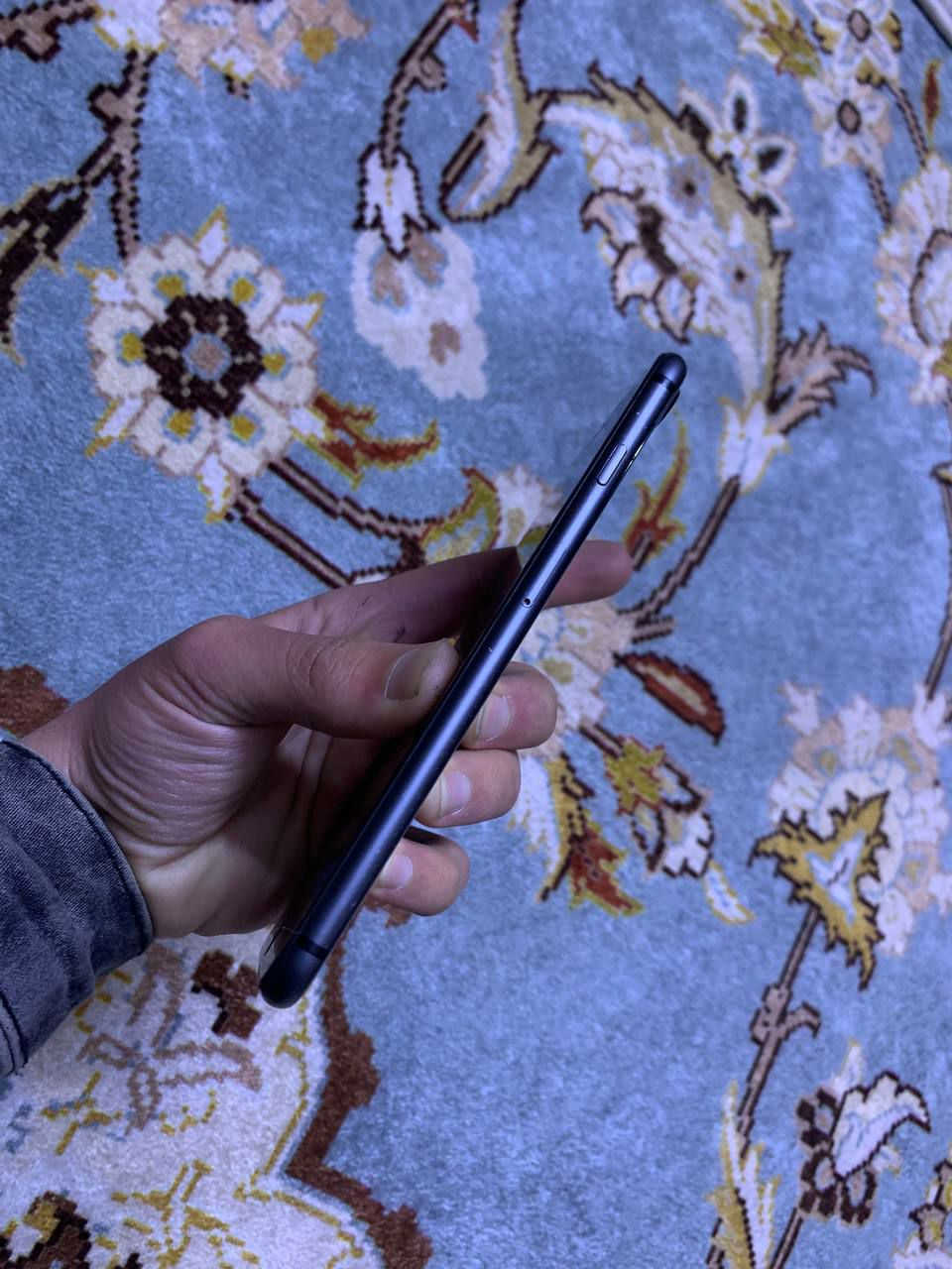 السلام عليكم للبيع جهاز iphone 8 plus السعر ٩٧ 
بطاريه ٨٢ ذاكره ١٢٨ كامراته حلوه سيم شغال الجهاز خالي من اي عيب شرط الفحص (ضمان يومين)


**إذا كنت صاحب هذا الإعلان وتريد حذفه لأي سبب، رجاءا أرسل رسالة إلى الدعم الفني**