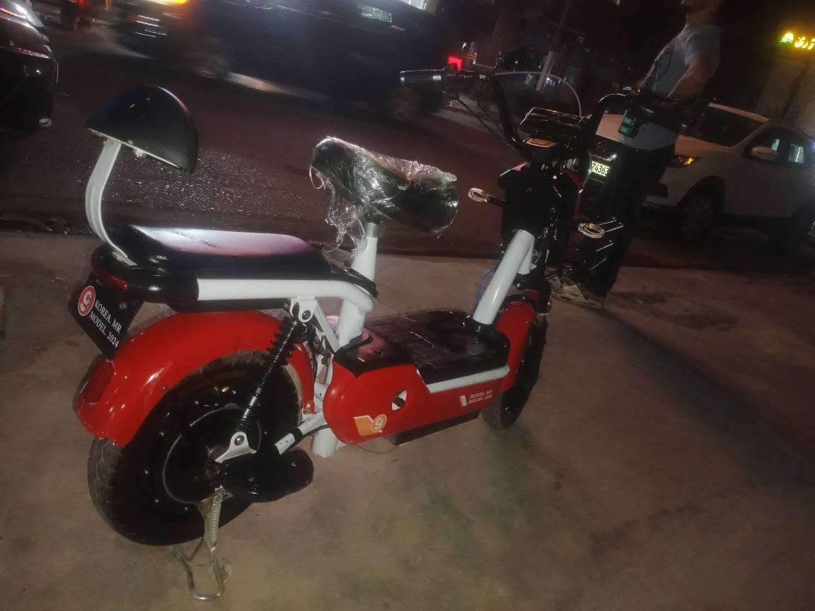 ماطور شحن حجم 14 اخو الجديد فول بطاريات بشرط جديد سرعه 99 أربيل هفلان سعر 230الف ومجال 
*********** أربيل, العراق
