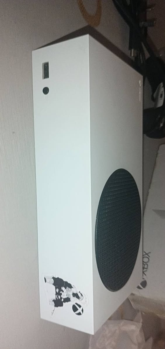 Xbox série s (à vendre)
سلام عليكم خاوتنا اليوم جبنالكم اكس بوكس سريس اس 🛑 كيما راكم تشوفو نقية الله ابارك🛑خاوتي الاكس بوكس هادي راهي للبيع 🛑ملاحظة🛑خاوتي مع العلم أن. الاكس بوكس هاذي تشعل غير فالعطل فقط🛑او تتجبد غير باش تتنيطوايا ماشي مستخدمة بزاف ماكسيموس 5 اشهر 🛑 المهم خاوتنا هادي الاكس بوكس جايا مع مانات نتاعها اوريجينال فيها ستيك دريفة خفيف فالجويستيك نتاعها تقدر تخليها  هكا ول تريباريها🛑 تجي مع المانات نتاعها و ڨاع لي كابل نتاعها اوريجينال او بيانسوووغ مع الباطة🛑(بروميار مان) المهم لي 🛑انتريسي خاوتنا ايجي خاص🛑


**إذا كنت صاحب هذا الإعلان وتريد حذفه لأي سبب، رجاءا أرسل رسالة إلى الدعم الفني**