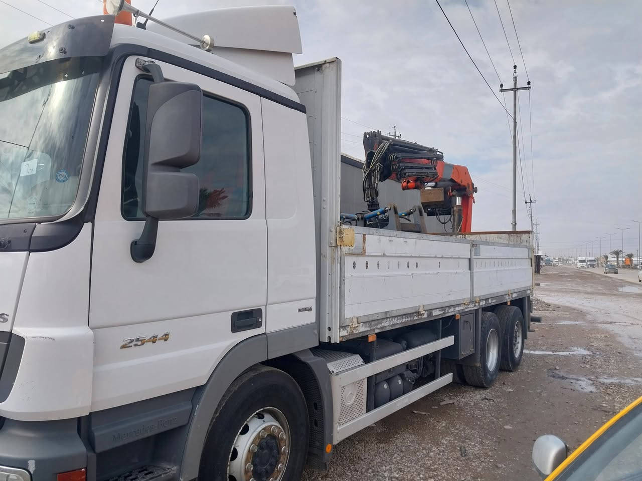 اكتروز للبيع موديل 2014 حجم الكرين 17 سيارة كلها شرط السعر 575$ وبيها مجال بسيط مكان السيارة الموصل رقم السليمانية الجديد الاتصال عل الأرقام التالية ***********
***********
