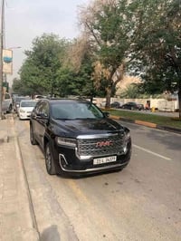 GMC Acadia SLE 2022T ماشية 60الاف فول مواصفات للأخير عدا الفتحة   ٧ را...