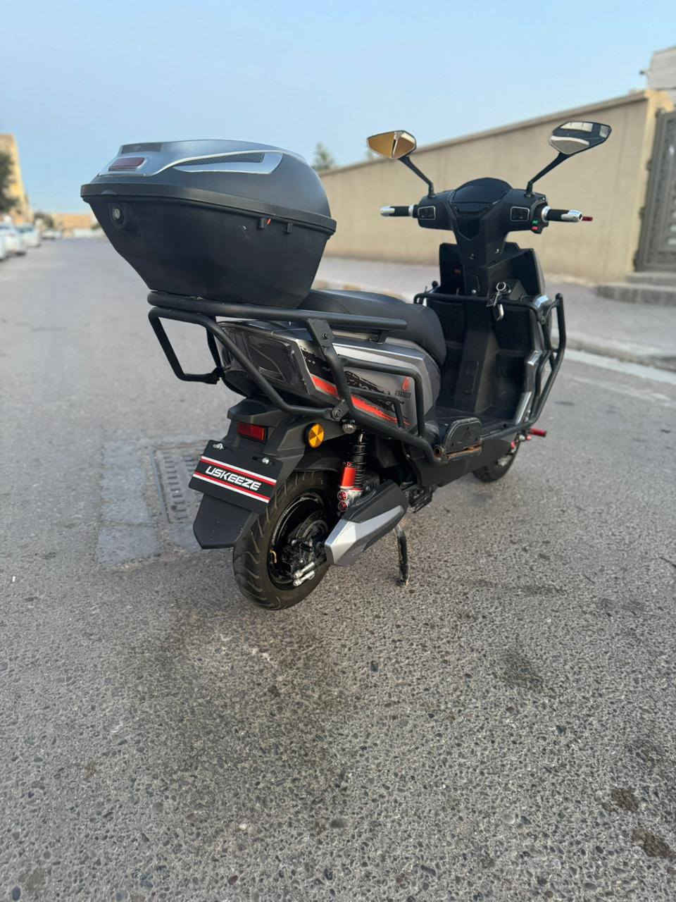 السلام عليك موطور شحن نوع الماسه💎 6بطاريات كبار ع فحص  مواصفات مثبت سرعة Rرجوع للخلف دبل اشاره أربع سرع لايت عالي ناصي السعر 575 للاستفسار الرقم ***********
