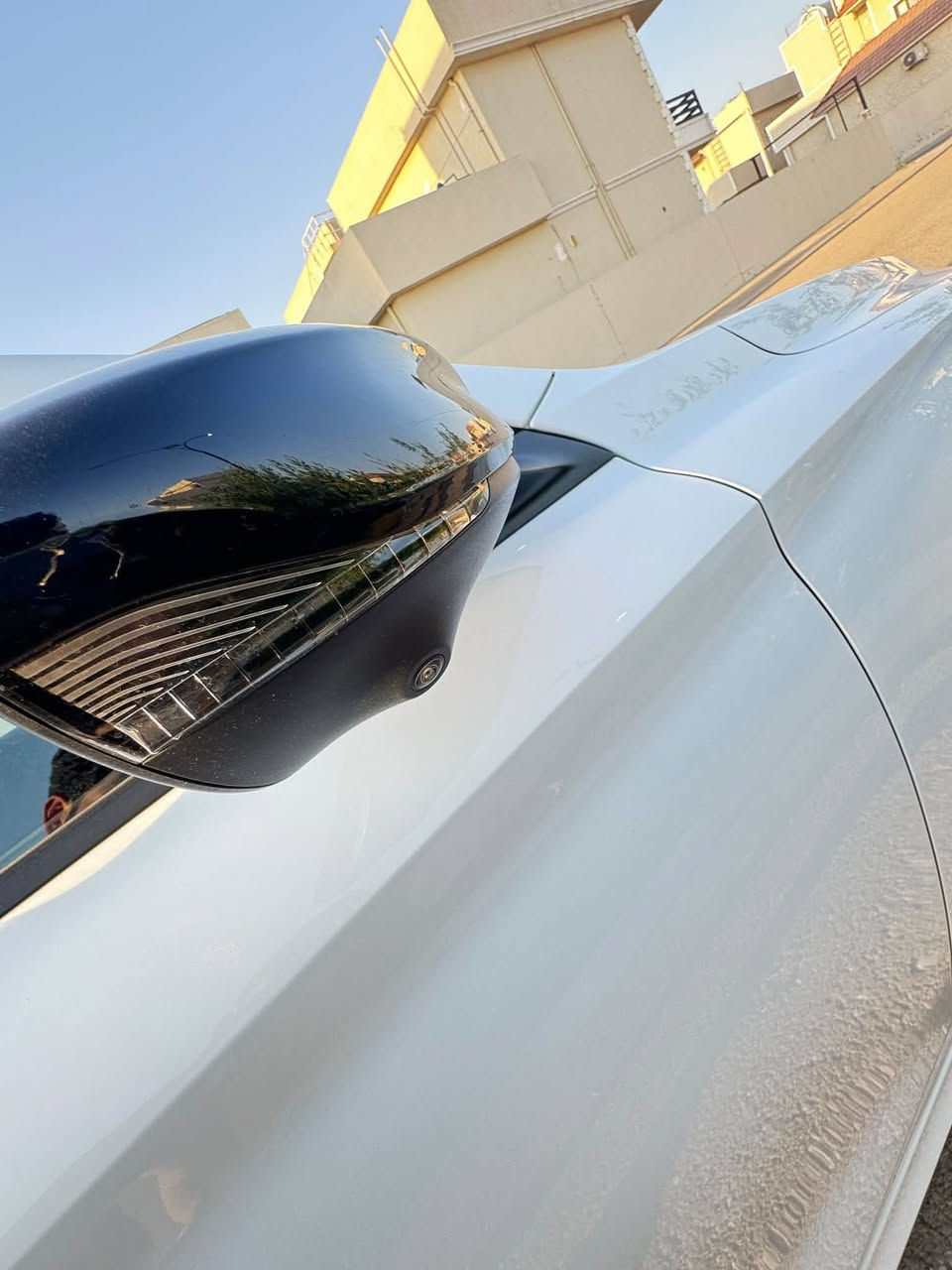 تحيه طيبه شباب الكروب المحترمين… 🪸🌸

🖱️🖲️للبيع : MG اخت الزيرو 

🖱️🏁الموديل : 2025

🖱️🏁الممشى : 16 km

🖱️🏁المواصفات : خمس كاميرات/شاشه كبيره ومعربه /كيج ديجيتال/ فتحه سقف/كراسي جلد اسود+احمر /ترحيب وخروج ودخول ذكي / اوتو هولد (توقف في الاشاره ذكي )/ مري شفط/ تحكم كامل بالمقود مع مثبت سرعه / دبل بصمه مع السياره / جنوط مقاس 18 بلاديه / اضافه لد داخلي +اضافه كماليات من (غطاء مري /قبضات يد/جناح /دوس ) / سايد بريك بصمه 

🖱️🏁حاله السياره : جديده ومكفوله كفاله عامه من الصبغ والبي دي ار والبارد وحتى التكحيل مكينه كير حداديه كلها جديد وبالكفاله وشرطك الفحص 

🖱️🏁 رقم السياره : اربيل+هزه فحص جديد تريد تحويل وتريد وكاله سهله جدا واخر شي تفكر بي..

🖱️🏁السعر : 122 وبيها مجال 

🖱️🏁للتواصل : خاص او هذاالرقم ⬇️
***********

