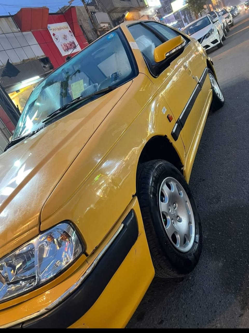 سلام عليكم بيجو بارص للبيع سياره رقم بغداد نكليزي هزه قبل شهر كيرومحرك وكسن كفاله السياره لاتنقص ولاتبخر خير من الله تراي وين ميعجبك السياره بسامينه بيه طخه بصيطه بل جاملق الايمن ول باقي كفاله السياره سعره 44 وبيه مجال ***********
