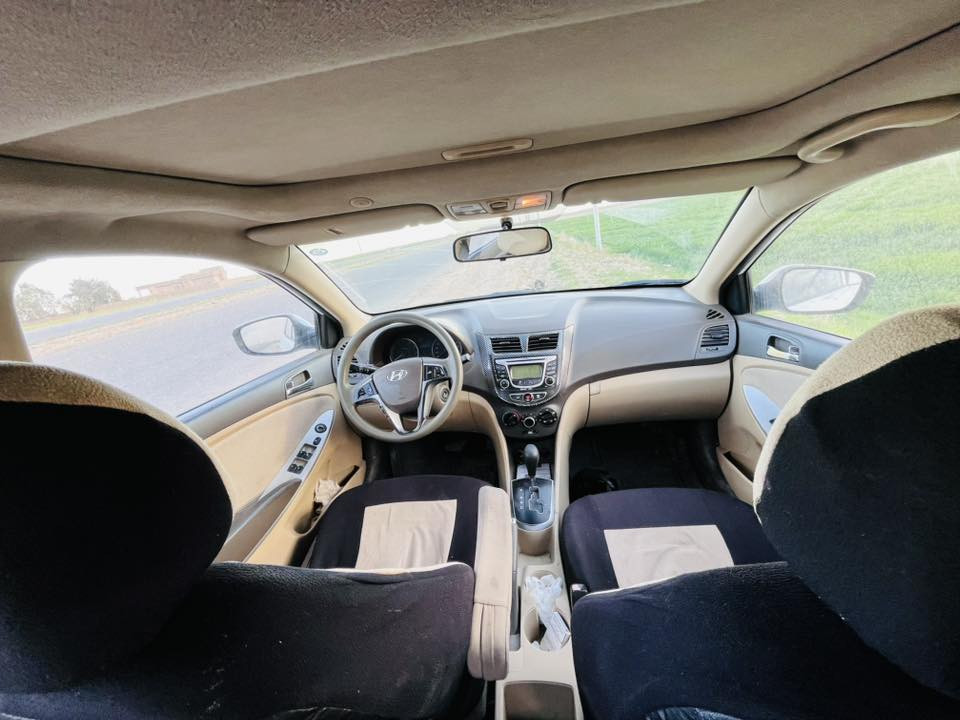 السلام عليكم
اكسنت خليجي 
2012
لون ابيضّ 
رقم سليمانيه تحويل او وكاله مباشر 
فتحه سقف اشاير بالمري منفذ تايبسي منفد أواكس 
ماشيه 240km
محرك 1600كير صدر دبلات امامي خلفي تخم تاير 
صبغ نص جاملغ خلفي  +ربع جاملغ امامي رش فقط بدون حادث 
السعر اتصل الخاص مفتوح 
مكان السيارة صلاح الدين قضاء العلم 

‭0771 867 6389‬
***********
