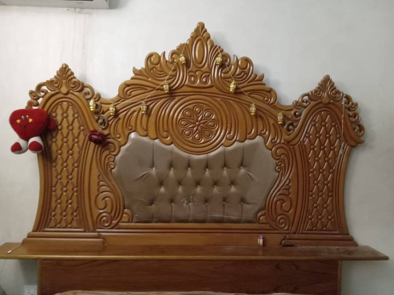 هاي جربايه نفرين جديده صاج شغل درجه اولى توصى مو سوكي ام التاج صوميه مالتهه بيهه ٦ارجل جديده شخط مابيهه مصارلله كم شهر واصلا ممستخدمه ودوشك جديد نوع المميز القوي درجه اولى جديد مابي اي ضرر اخذته ب١٩٠ اريده ب  هاي سويت غرفه وجربايه طلعت كلش جبيره وتاج اخذ حايط ومجال ماكو عرضتهه  جربايه شخط مابيهه
 هذه رقمي ***********
@إشارة
