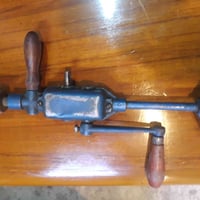 دريل يدوي ياباني نظيف جدا العنوان موصل للاستفسار الاتصال على الرقم 077...