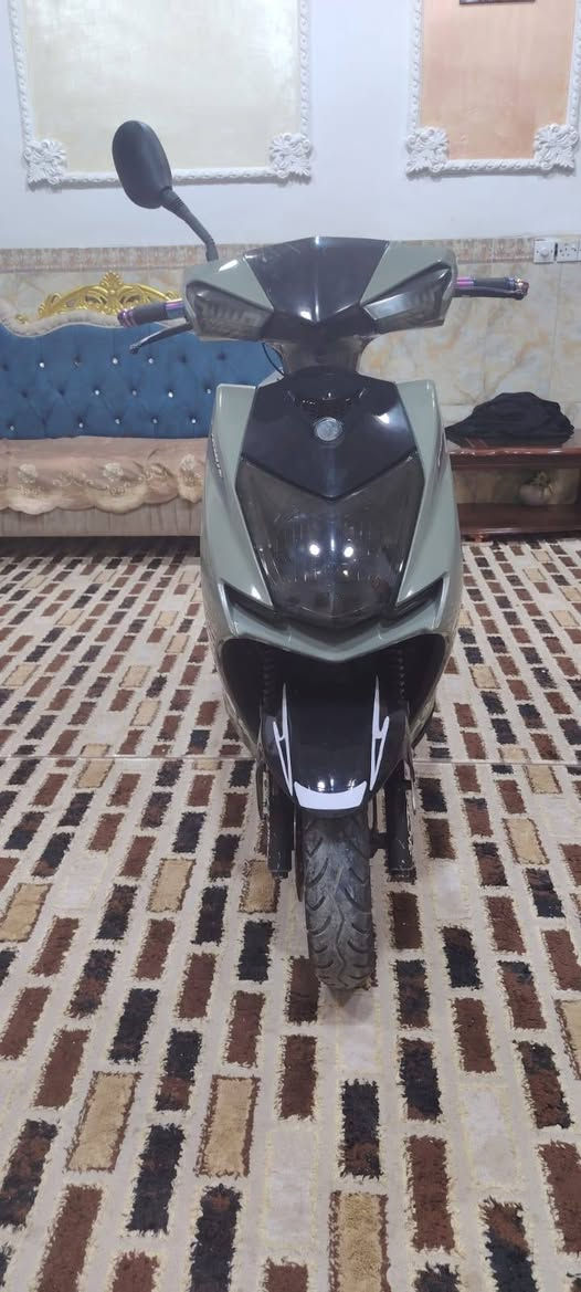 سلام عليكم دراجه سكنس محرك ماكس ياباني الدراجه نضيفه كلش السعر 400 وبيها مجال العنوان الحله الاستفسار الاتصال ***********
