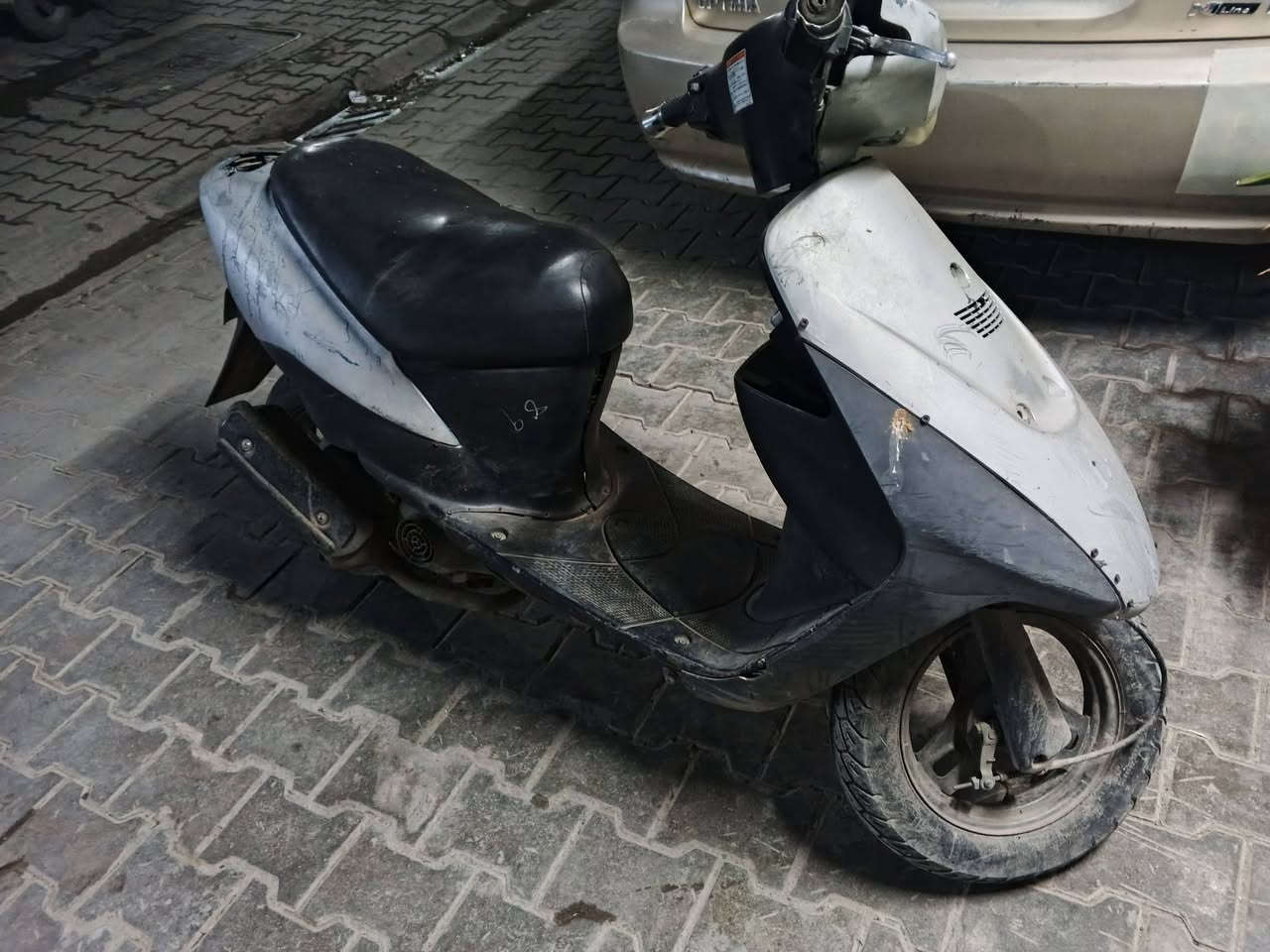 سلام عليكم ساسوكي للبيع 
شغاله هندر واحد تشتغل
بيه صوت بلبوربرن السعر 75
مكاني الحريه 
***********
