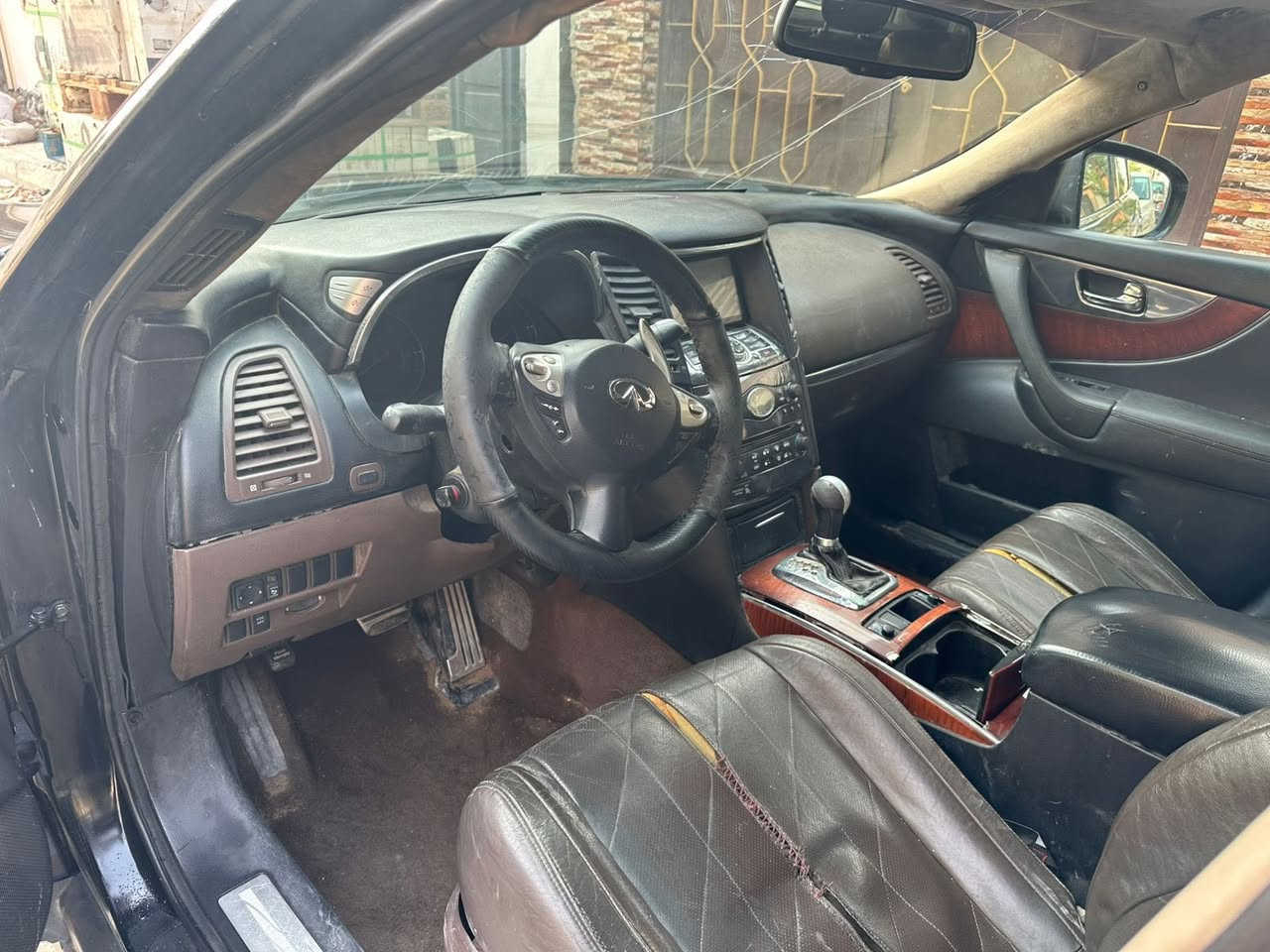 (مُكلف بالنشر)
السلام عليكم
سيارة انفينتي Fx35
موديل 2009 رقم اربيل اللون اسود
عندي وكالة بيها سنوية لغاية 2029
المحرك 3.5
محرك-گير-تبريد جيد جدا
صدر جيد
بيها ضربة من الجهة اليمنى من الطول للطول
ومصبوغة عام
السيارة موجودة ببسماية
للاستفسار الاتصال بصاحب السيارة
ابو عمار
***********
السعر 68 ورقة وبيها مجال
