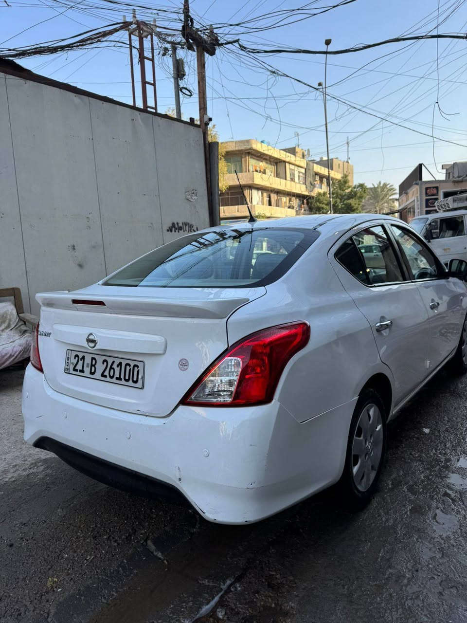السلام عليكم نيسان صني ٢٠٢٣
الممشى ٥١،٠٠٠ مايل M
كفاله عامه ماعدى بارد بهلال الچاملغ الخلفي الايمن بدون صبغ بدون 
السياره استخدام داخلي مال موضف الي تناسبه يتواصل عله الرقم ***********

