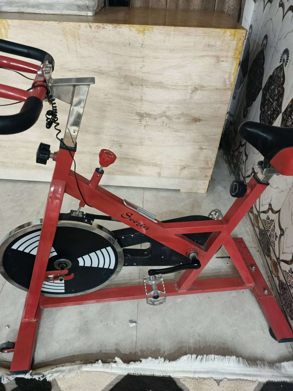 بيسكل رياضي مستعمل قليل السعر 120 وبي مجال
رقم الهاتف ***********
