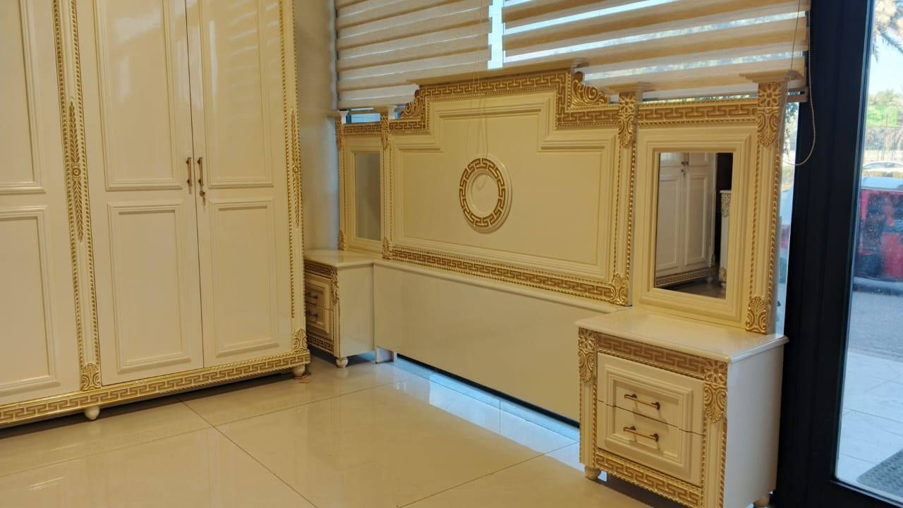 غرفة نوم نجاره عراقيه
درجة اولى

صبغ حراري درجه اولى اوف وايت مع تطعيم بالذهبي

الوجه معاكس 5ملم والداخل صاج طبيعي 💯

ارتفاع الكنتور مترتين و40 سم  الظهر جرجوبه شد براغي

القاعدة وسقف الكنتور 

عرض الكنتور 3 امتار و25 سم

والزاويه بأرتفاع الكنتور  

عرض الزاويه متر و5سم

السرير لوح 

مع طابوريه هديه🎁

مع مراية قيافة وشازلون مخزن

السعر..( مليونين و90)فقط

العنوان ..واسط قضاء النعمانيه قرب مستشفى النعمانيه العام 

#انتيكا_لغرف_النوم

 خدمة توصيل ..الى جميع محافظات العراق 
شامل والنقل والشد مجاناً

الإستفسار ..***********

***********
