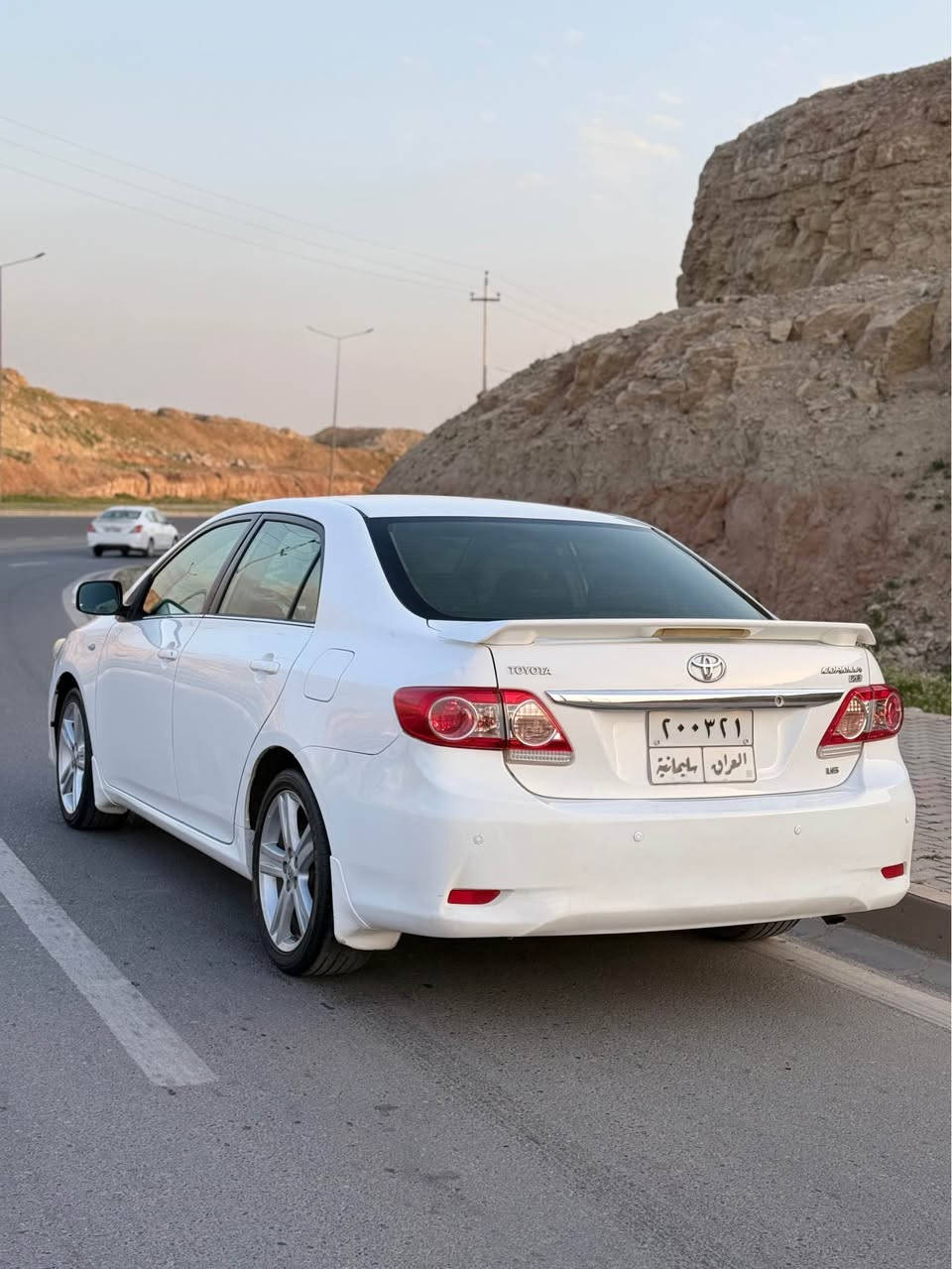سلام علیکم
تویوتا کورولا 
مودیل 2013
مواصفات خليجي
فوول ماعدا سلايت
ابيض ثلجي
كير اتوماتيك و عادي
حساس خلفي
داخل فورميكا
داخل ساج
سوكان فوليوم
سوكان حيزران
كيج زينون
مراية كهربائية 
بلاجكتور
محرك 1.6
سيارة بدون صبغ بدون ضربة بدون حادث
بي تعديل بارد صغير PDR
كير و محرك تبريد بشرط بدون صوت بخار
سنوية جديد لحد 2027
تاخم صدر جديد
تاخم تايرات جديد
سيارة حيل حلوة جديد ماشاءالله 
جاهزة مكفولة ربع دينار مابيها مصرف
سعر 127$
بيها مجال للطيبين
مكان سيارة كركوك 
***********
*********** كركوك, العراق
