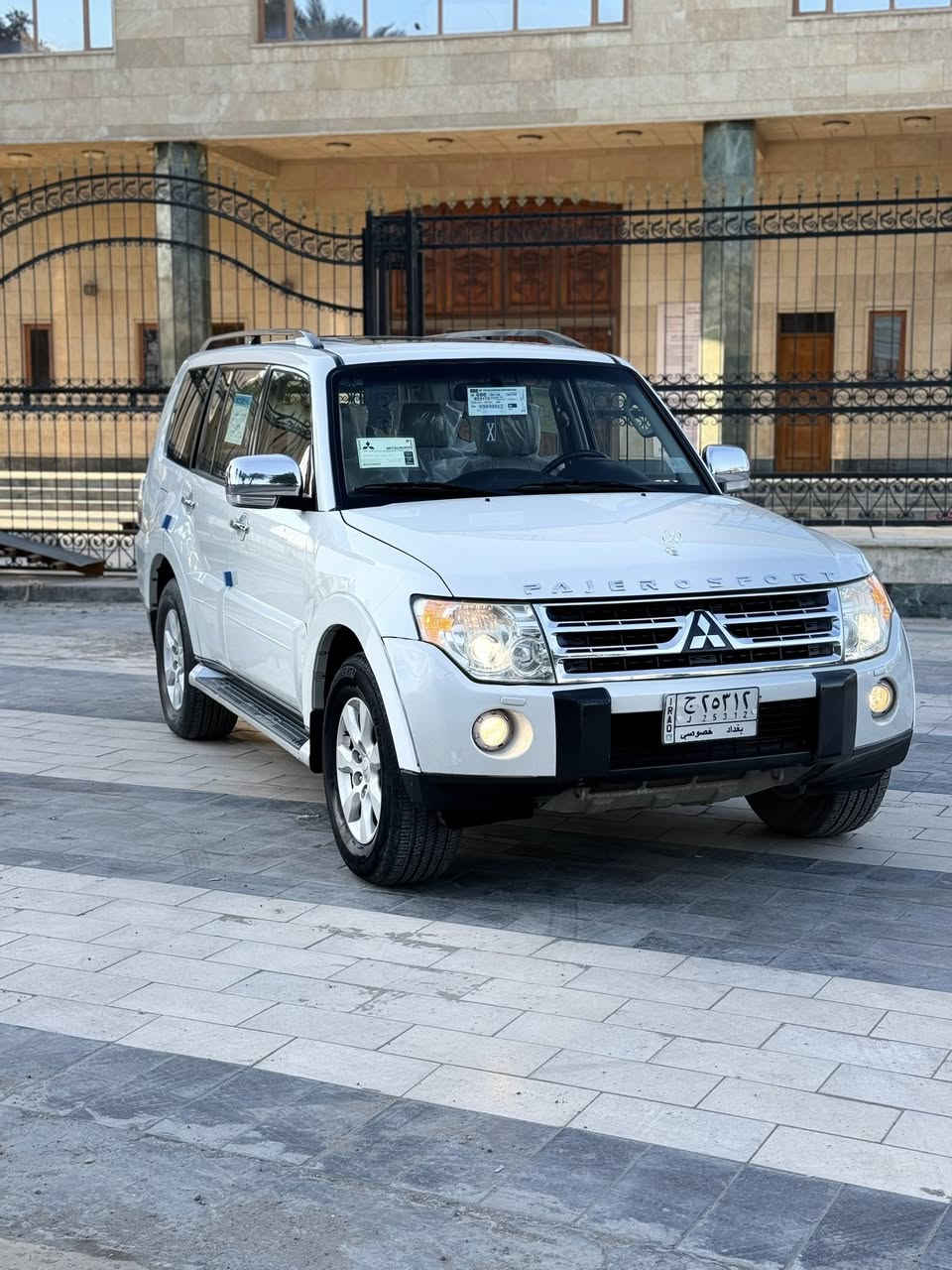 باجيرو 2009  حبتور فول مواصفات لون ابيض صدفي حجم المحرك 3500 رقم  بغداد مشروع واطني بدون حادث  سيارة  مكفوله كفاله عامه سياره كلين عله واضع الشركه معروفه خليجي السياره جديده مال جناي فورويل نضام دفلوك كشنات كهربائي اشارة بل مري شفط تحكم ستيرن شاشه أندرويد اصليه فتحه تبريد ثلاث قطع حساسات خلفيه زاد ثلاجه تخم تاير كير مكينه حداديه خير من الله سياره جديده لوك محرك 6السعر 133اتصل وبيك خيروتدل ***********مكان السياره بغداد الكرخ
