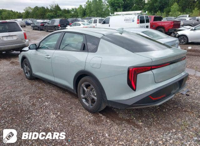 السلام عليكم حبايب 
مكاني بغداد طريق بسماية القرية النفطية 
رايدها ١٧٧ وبيها مجال الشراي يتصل وبخدمتة 
***********
‏Kia K4 
موديل ٢٠٢٥ 
حادثها فقط بنيد بدون دواخل بدون ايرباك 
فول موواصفات عدة الفتحة 
مكينه ٢٠٠٠ دوش 
منفيس بسمي 
مدفوع كمرك 
ومصلح وكامل 
فقط الرقم
