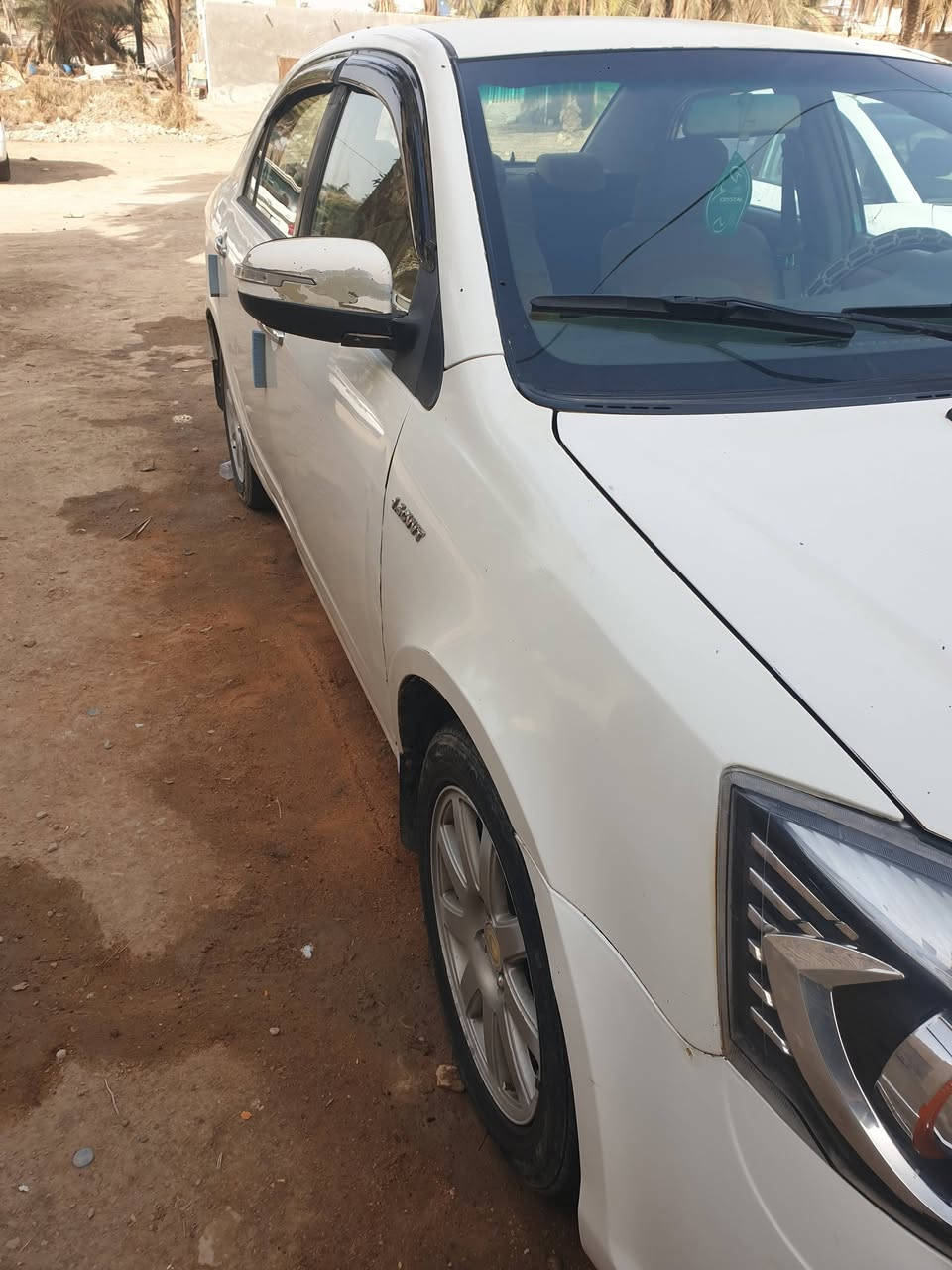 السلام عليكم
جيلي موبل للبيع موديل 2013 سياره جاهزه كهربائيات تبريد كير محرك خير من الله مكفوله فقط طخه بالجنطه والباقي مكفول مكان السيارة الديوانية رقم بابل السنوية نافذه السعر 55 
موجود على الخاص الماسنجر او واتساب على الرقم ***********
