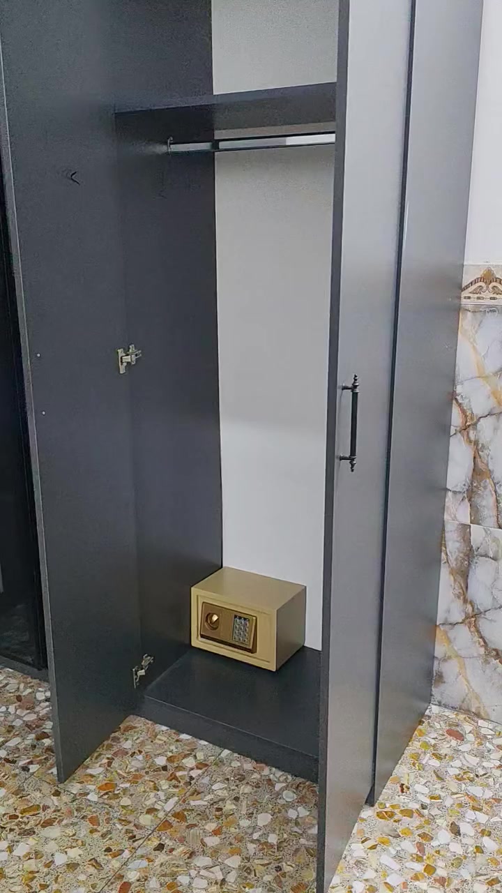 غراض للبيع الدوره شارع 60
***********
