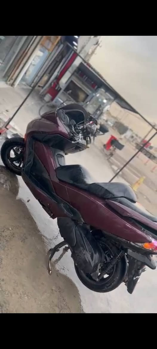 سلام عليكم فورزه 010 S7  كامله مسجل سماعات  وتحكم   مكينه  ومي راديتر اخضر اصلي وكير   خير من الله كلجات ليوم بدلتهن  اصليات  وقايش اصلي دراجه كهربائيات لايت زنون  مابيهن زلغ   تايرات  نضيفات صدرها  نضيف  وناعمه  فول مرايات ستيل  واريل قاعده تليفون اوكس     دراجه نضيفه كفراتها ٧٠٪  بيع او مراوس  سعر ١٣٠٠  وبيها مجال  مكاني دوره شارع ستين   وتساب ***********
