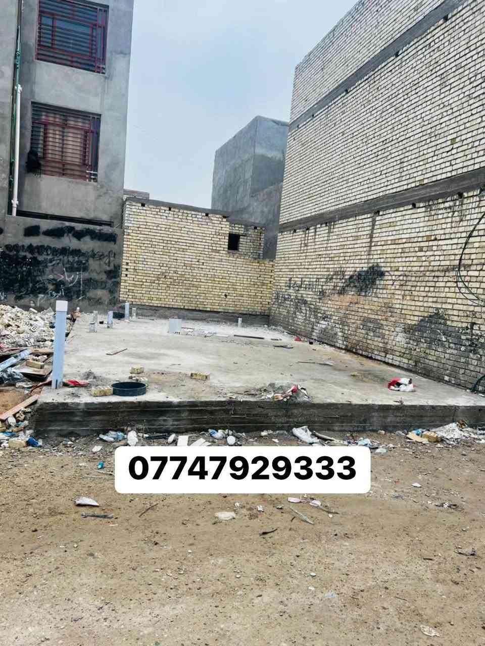 سلام عليكم 
قطعه ارض مساحه 60 متر مصبوبه رفت للبيع 
الواجه 6 نزال 10 
زراعي حي العدل 
المنطقه كامله خدمات 
ومسموح بيها البناء 
على بلديه حي العدل 
السعر 55 مليون 
للأستفسار آكثر هاتف أو واتساب ***********
