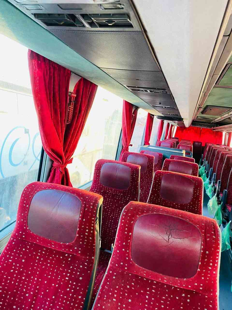 السلام عليكم ٤٠٤ واقع حال 2012 شرط اصولي عندي وكاله عامه و مكينه ستندر كير كلج جديد  خير من اللهه
تبريد جديد ثلج كمبريسر جديد
تخم تأير ويل كب
السياره ٥٤ نفر  
*********** المكان ناصريه شطرة السعر خابرني شعندك مراوس استقبل عادي
