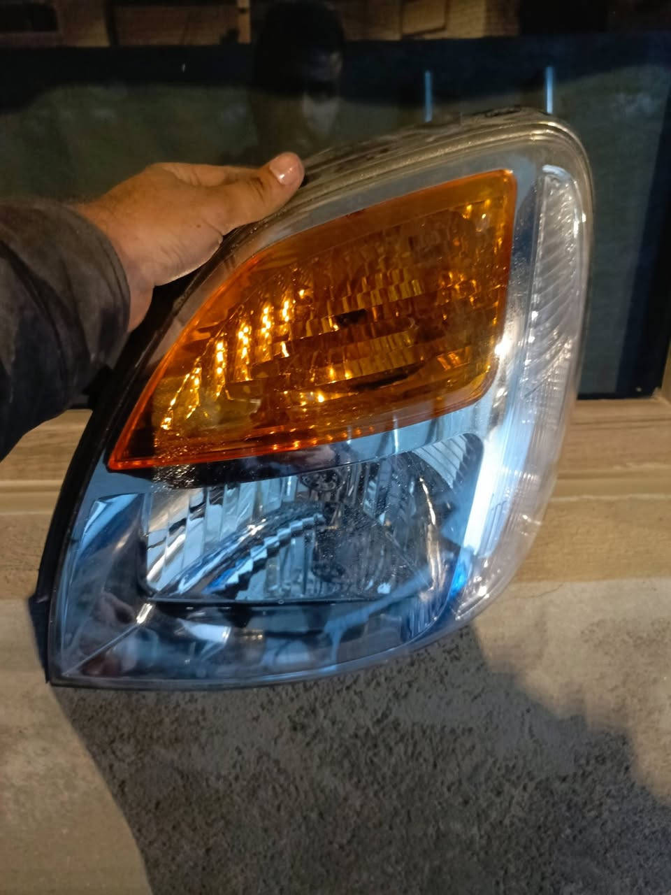 دعاميه شرط حاويه جديدة سعرها 150
دبه مال مي مال راديتر سعر الوحدة 25 
مازدات شرط مال بجم سعرهن 70 
شمسيات داخليها موجود 2009 وموجود مال 2007 شرط كارتون سعر الزوج 25 
باب سايق جديد عراقي سعرها كامل 50 ألف 
*********** 
‏‪***********‬‏ مكاني قضاء الطارميه
