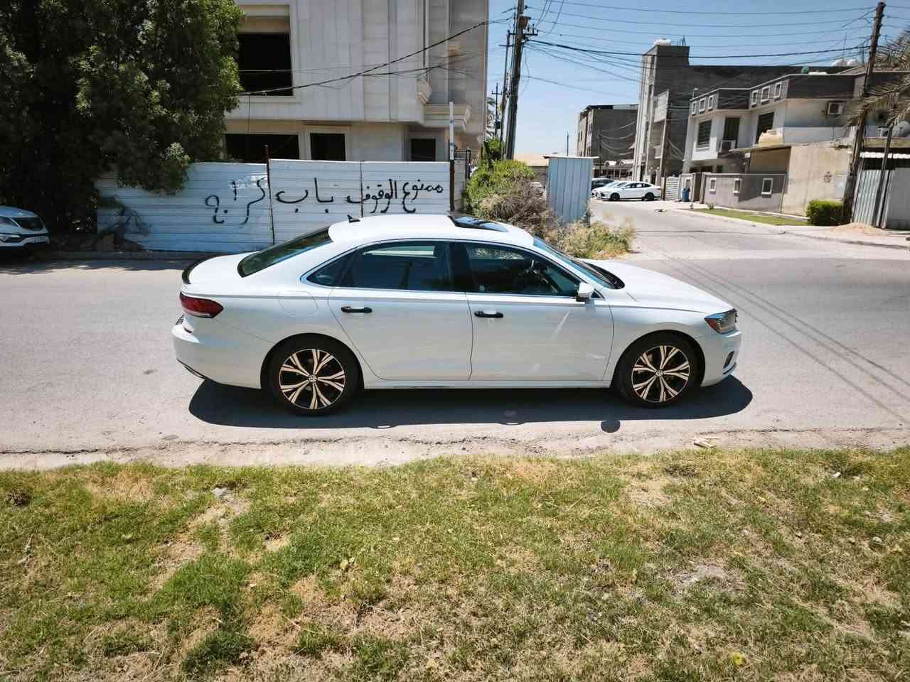 سلام عليكم
VW باسات موديل ٢١ كلين 
ماشية ٧٣ الف مايل
تايتل دخول ابراهيم الخليل 
على ايدنة الترقيم لحد الآن سيارة خير من الله
موصفات SE+
بصمة تشغيل و ابواب و صندق
لد امامي + خلفي
لايت زنون بلادي 
لايت اوتو ( من تفتح عالي تجي سيارة عكسك يطفى العالي)
لغة عربية بلاد
رادار امامي مانع تصادم 
مرآة داخلية عاكسة للضوء
قيادة شبه ذاتية ( تحديد مسار بس يرادلة برمجة لأن مبدل جامة امامية)
رادار خلفي اوتو بريك 
رادار جانبي ( نقطة عمياء)
اشاير بالمري 
شاشة كبيرة تدعم نظام كار بلي
كامرة خلفية 
تبريد امامي + خلفي
كشنات جلد + كشن السائق كهرباء
ستيرن رياضي حرف D
منافذ USB امامي + خلفي
تشغيل عند بعد 
سلايد روف 
ويل كب ١٨ بلادي 
السيازة جاهزة خير من الله 
بيهه بارد بالچملغ الامامي الايسر و الباب
مكان السيارة بغداد حي الجامعة
او معارض البياع لعدم التفرغ ( معرض عامر محمد )
***********
***********
