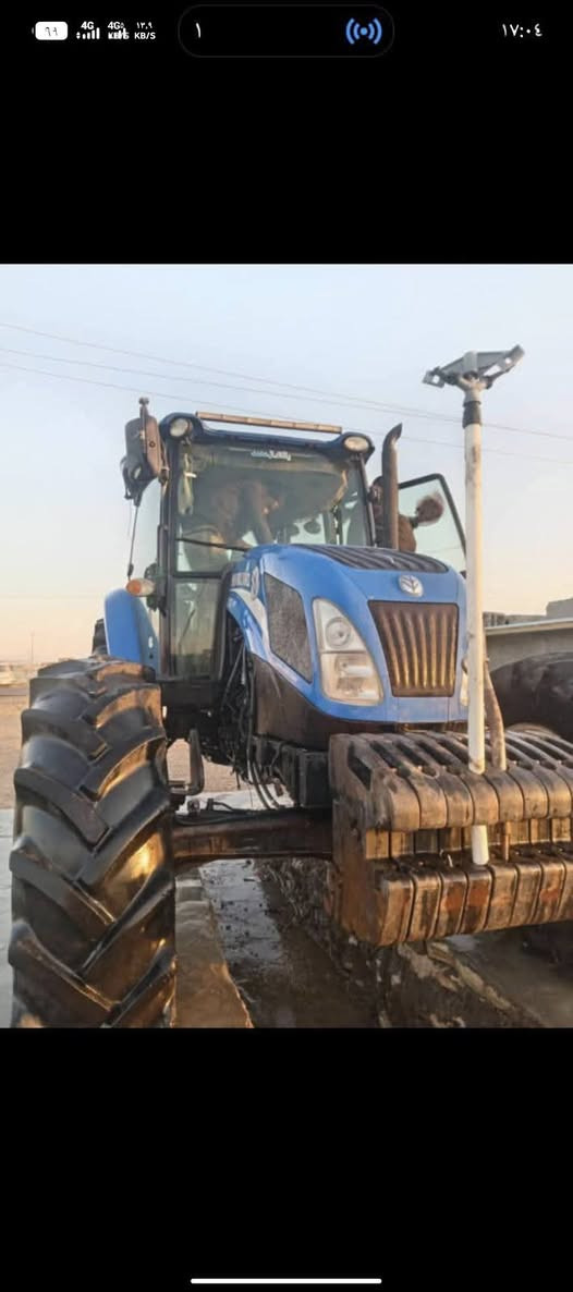 سلام عليكم للبيع مكينه نيهولند حجم 110 رقم اربيل موديل 2015 مكينه مكفوله كفاله عامه لا بخار ولا تنقيص مكينه جاهزة للكراب مكان السماوة قضاء الرميثه الستسفار ***********
