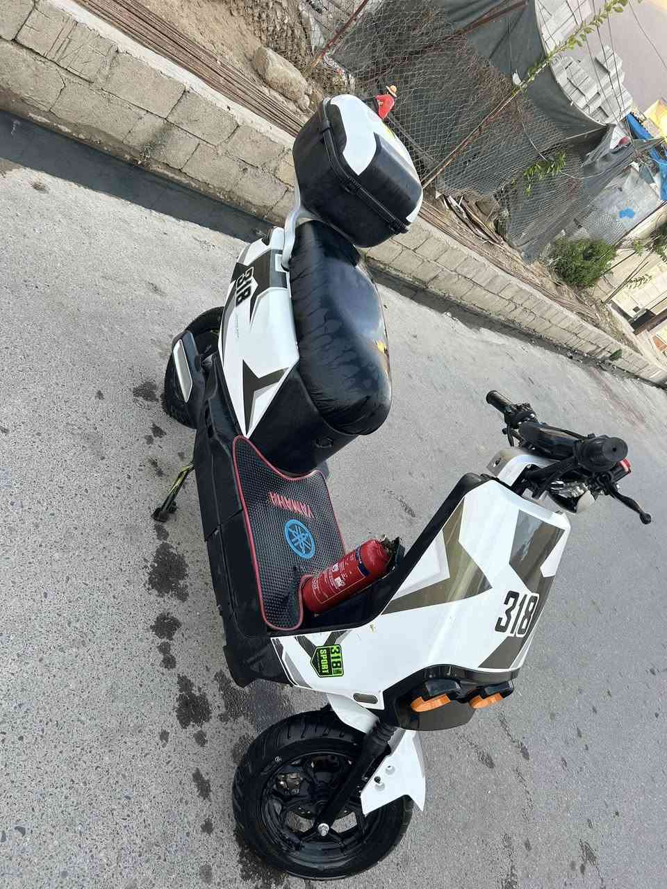 كل عام وأنتم بألف خير مطور شحن 318 نضافه فول بطاريات 6 شرط ملف 2000 شرط كلو شغال مابيه أي عطل أربع نمر سرعه 99 بيه بك رجوع R مطور مرتب وا نضيف. فقط يعوزله طفاريه خلف السعر 525وابيه مجال مكاني موصل حي عدن رقم الهاتف ***********
رقم واتساب ***********
