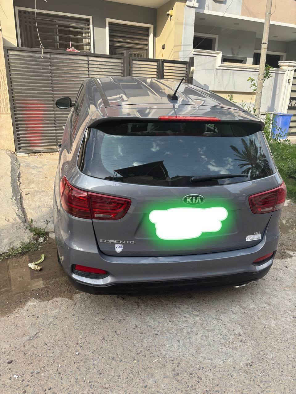 كيا سورنتو 2020 وارد امريكي للبيع
الضرر : بنيد وجاملغ تبديل 
وصبغ بابين وموضح بلسونار  مع الصور
مواصفات :
1-بصمه
2-شاشه
3-فول تحكمات ستيرن
4-سايد بريك رجل
5-السياره تو ويل
6-اشاير بلمري
7-السياره 7 راكب
8-قطعتين تبريد
9-السياره 6 سلندر GDI
مكان السياره بغداد بسمي تحويل ثاني يوم السعر 183$
للتواصل : ***********
