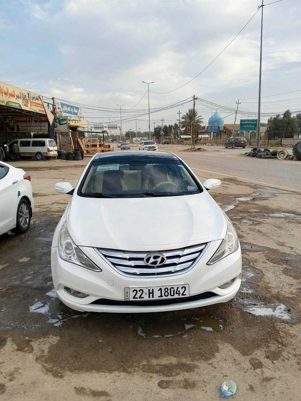للبيع هيونداي سوناتا 2011  فول مواصفات
سقف بانوراما
تبريد شغال 
كير جديد ومكفول
حدادة جديدة
تخم تايرات 
السيارة مكفولة من الضربة
تريد مداور تريد وكالة ليعجبك
السعر 105وبيهه مجال قليل 
العنوان: النجف الأشرف – ناحية العباسية.
للتواصل: ***********
للتفاصيل أكثر، الاتصال أو المراسلة على الرقم أعلاه.
