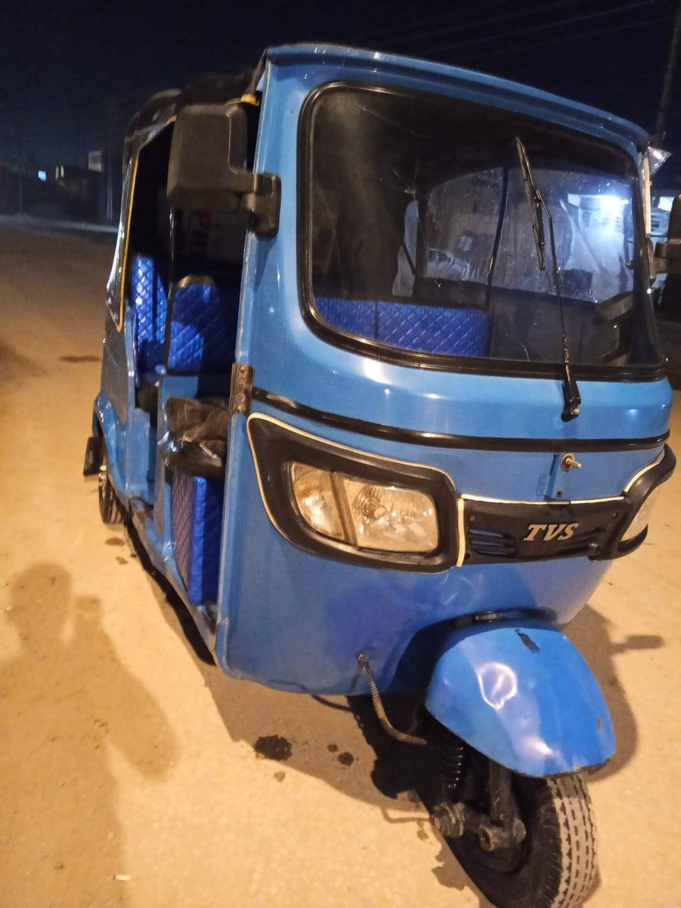 تكتك مديل 19 سنويه مرقمه الزركه رقم كربلاء مكفول من ضربه ومن قطرت خياس السعر 4 ونص
مستعجل ع البيع مكان كربلاء طويريج الشراي يتصل ***********
