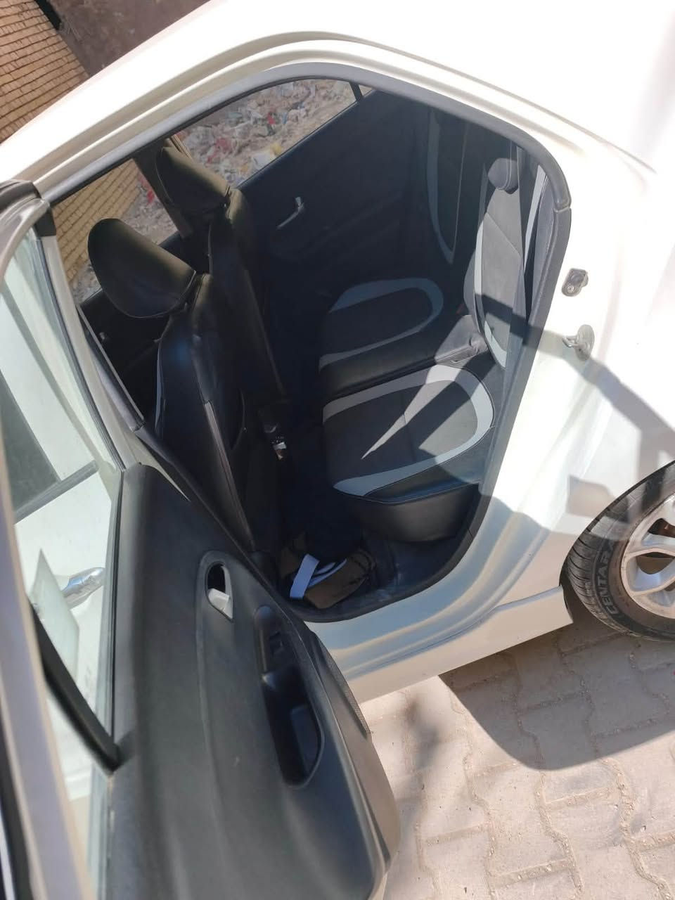 السلام عليكم 🌹

🚗 كيا بيكانتو 2015
✅ خليجي
✅ محرك 1400 سي سي
✅ تشغيل بصمة (عدد 2)
✅ بصمة للأبواب
✅ شاشة
✅ 5 كاميرات
✅ مرايا شفط
✅ فتحة سقف
✅ الممشى: 65 ألف كم

📸 مرفق مع الصور السونار.

📞 للاستفسار:
***********
