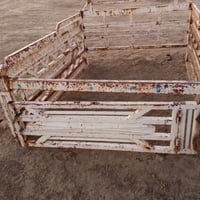 يوجد محجر لونه للبيع دبل07834867308