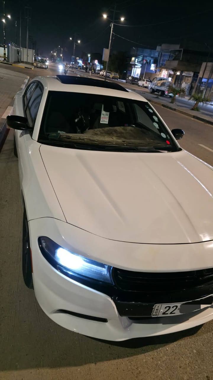 السلام عليكم اخوان چارچر 2018للبيع كنديه SXT رالي فول مواصفات ماشيه 72الف السياره كفاله ما عدا بارد موضح بصوره اربع أصابع تخم تاير ويل كب 18 استوه شادهن السياره على وضع الشركه استخدام شخصي اربيل السياره بسم راعيه مكان السياره بصره القبله هاذ رقم راعيه ***********
