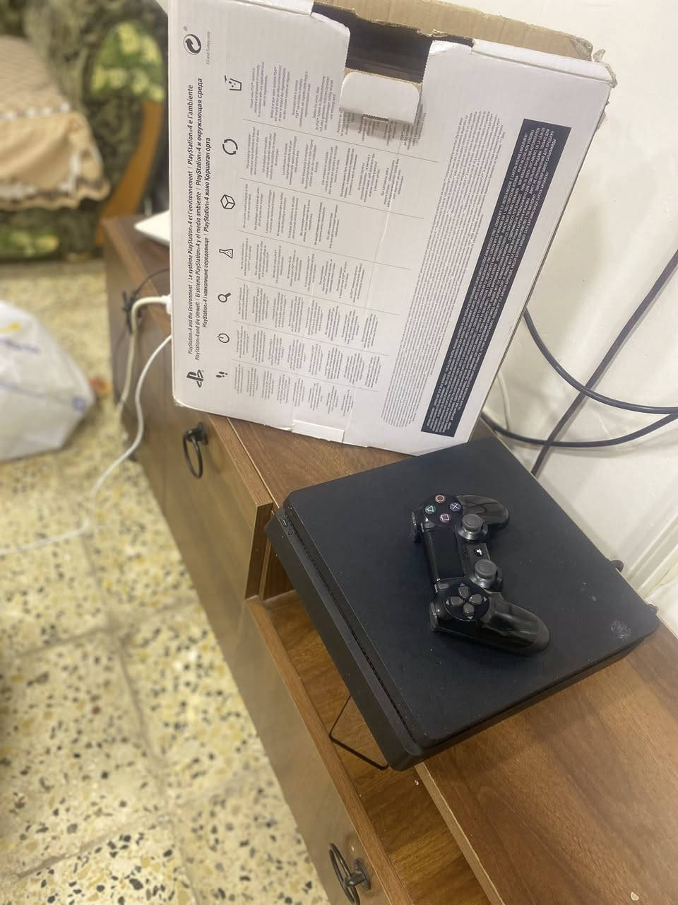 للبيع فور سلم ذاكره 500جهاز جديد بلكارتون مليان العاب جوستك الاصليه السعر 250وبي مجال كامل ملحقات لوك ستيكر


**إذا كنت صاحب هذا الإعلان وتريد حذفه لأي سبب، رجاءا أرسل رسالة إلى الدعم الفني**