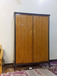 خزانة • أثاث منزلي