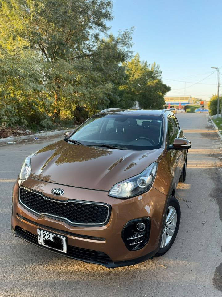 سلام عليكم
للبيع كيا سبورتج 2018
خليجي بيها قطعتين صبغ جاملغ وباب بدون دواخل مواصفات عاديه رقم اربيل جديد اي نفص مابيه السياره جاهزه للاخير ماشيه 65km العنوان بغداد الاعظميه الرقم *********** السعر 160 وبيها مجال
