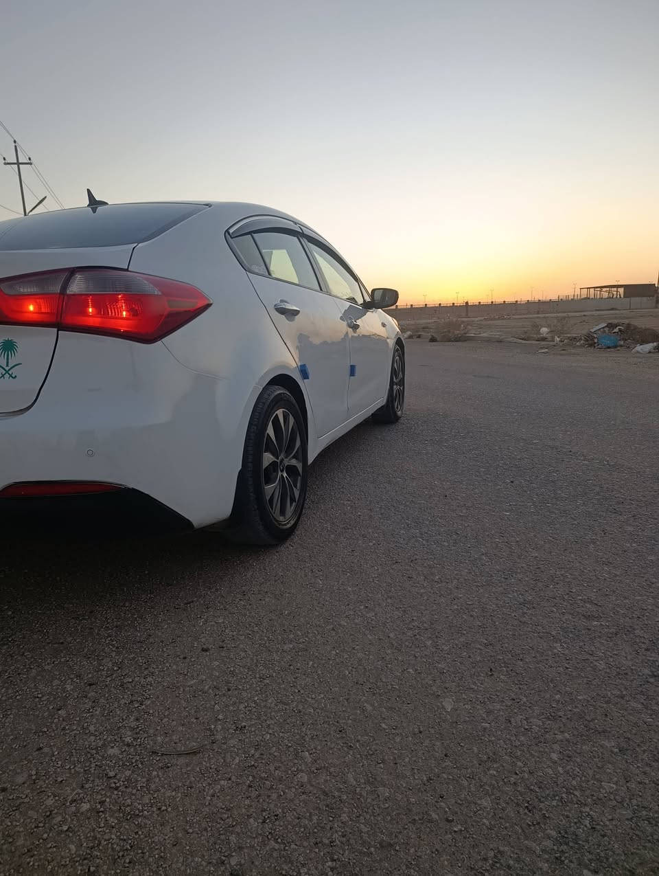 سلام عليكم كيا سيراتو موديل 2015 رقم اربيل وكاله أو مداور  سياره جاهزه مكينه كير حداديه تبريد مواصفات معروفه مكينه 
1600 سياره خليجيه بيه صبغ قطعتين ودور الخلفي بدون دواخل أو شواصي مكفولات 
المكان النجف حي الميلاد 
السعر 95وبيه مجال
للتواصل ***********
