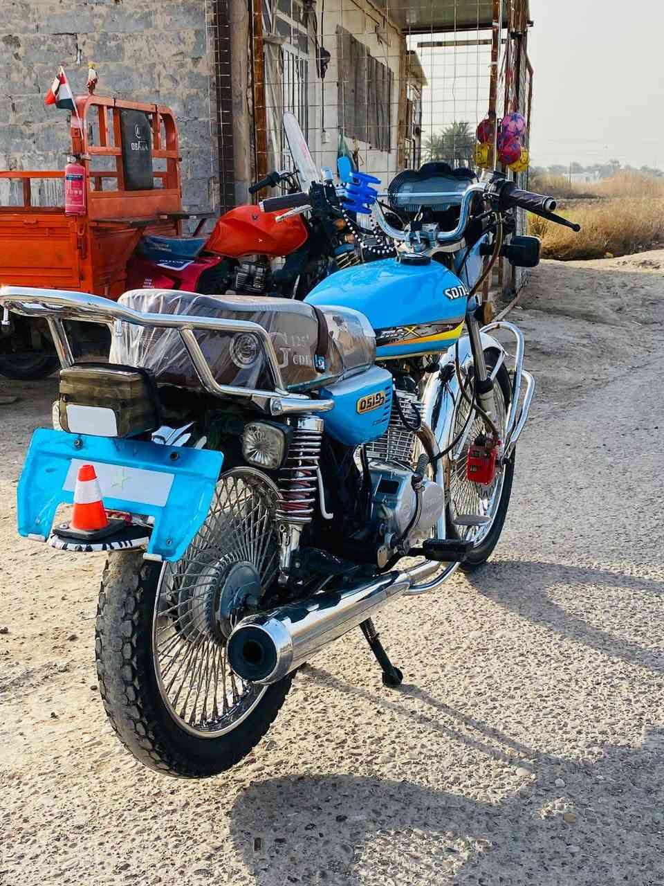 سلام عليكم دراجه4 كير سونك محرك مكفول موديل 24اوراق كامله كمرك مدفوع السعر 800وبيها مجال  مكاني اليوسفيه قرب عل السريع الجديد ***********
