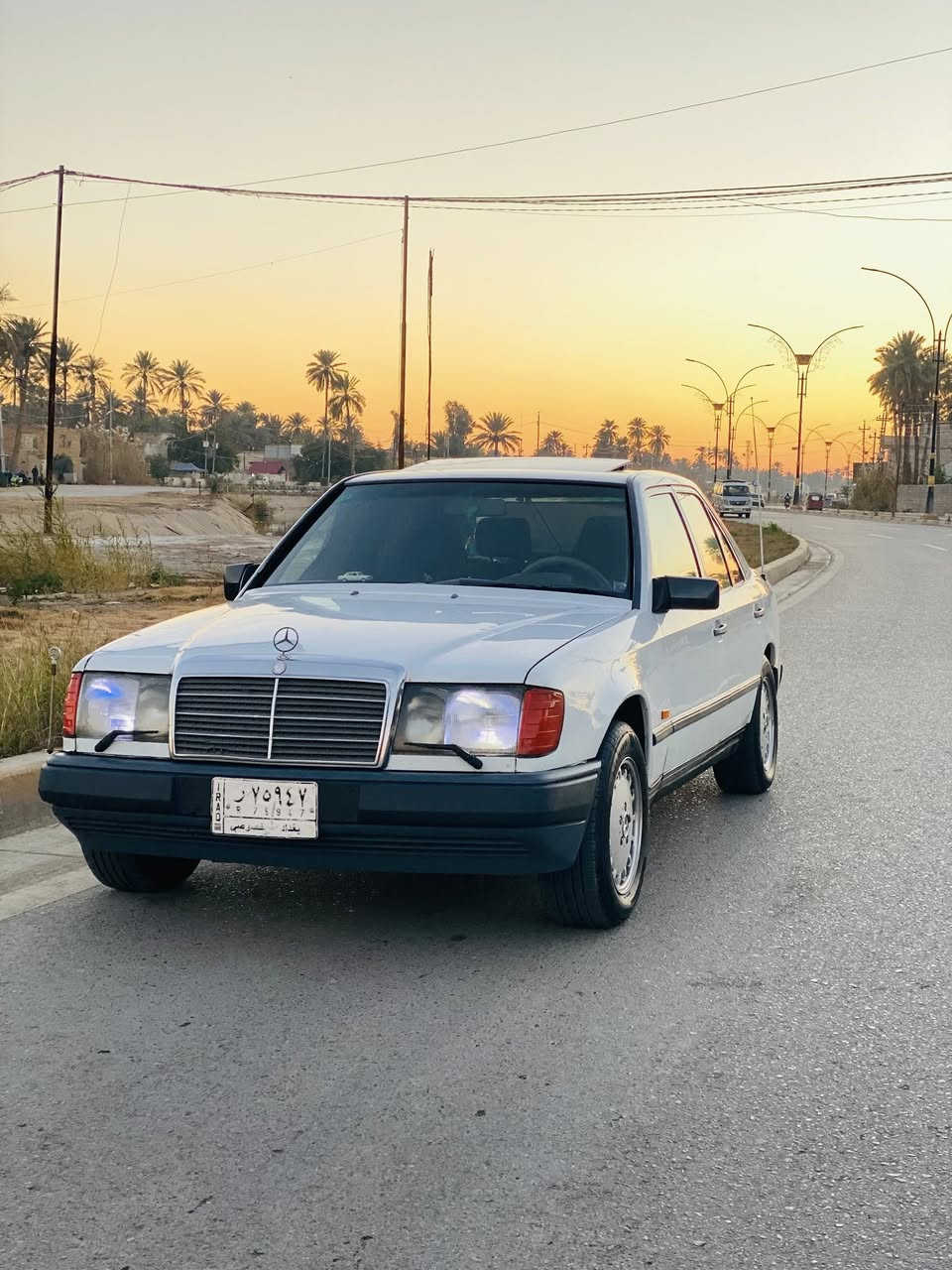 السلام عليكم مرسيدس دب 300E موديل 1987رقم بغداد السنوية لغاية 29 مكينه راس الثور 2500 أربعة جام كهرباء تبريد تدفئة فتحة سقف طگتين كله شغال السيارة نضيفة مصبوغة جمالية مكان السيارة كربلاء السعر 72 ورقة وبيه مجال بسيط غير متواجد على الفيس 
الاستفسار والاتصال : 

‭٠٧٧٣ ٢٤٢ ٩٩١٣
***********
